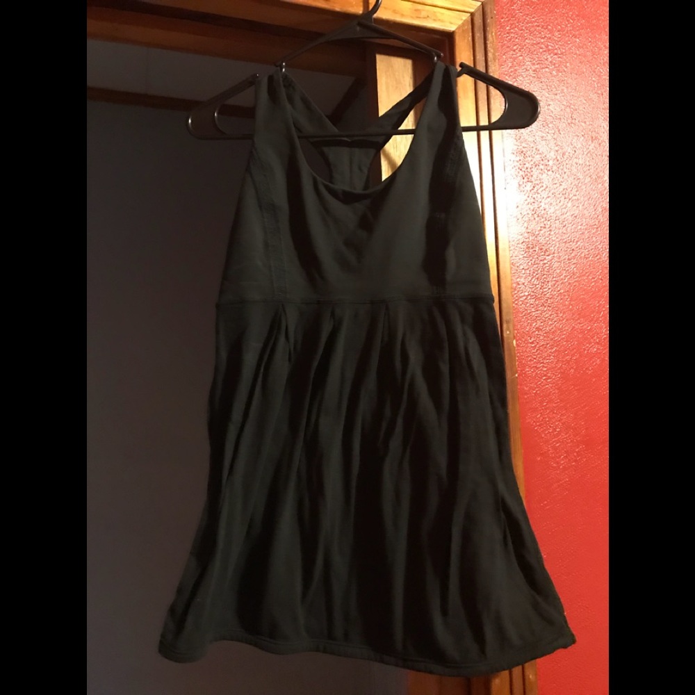 Lululemon top with built in bra support